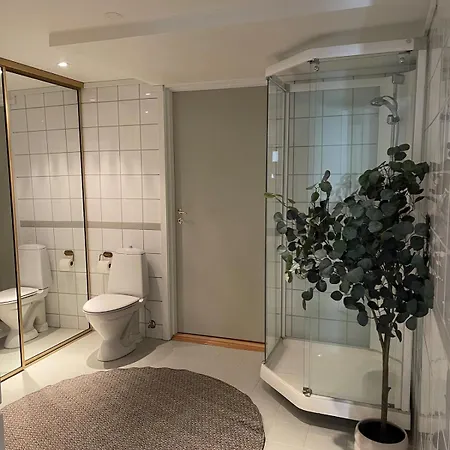 Apartamento Stor Familieleilighet I Sentrum Med Solrik Balkong Kristiansand